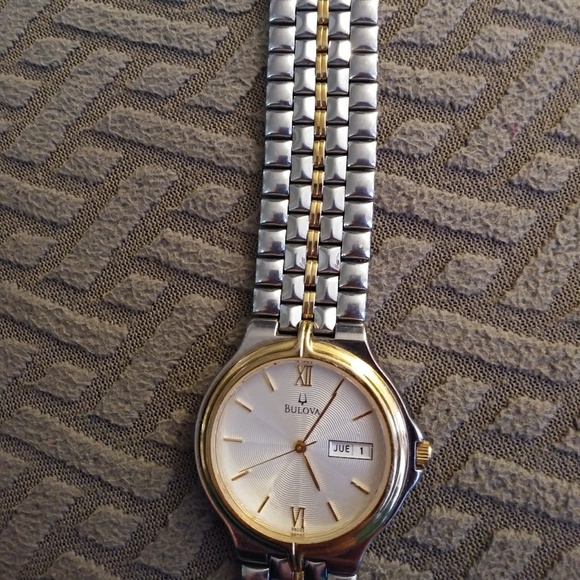 HP🎉🎉Men's Bulova watch - Picture 2 of 6